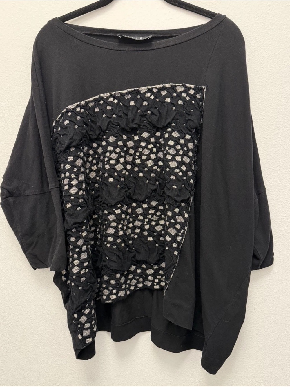 Ozai N Ku Black Women's Textured Panel Oversized Sweatshirt